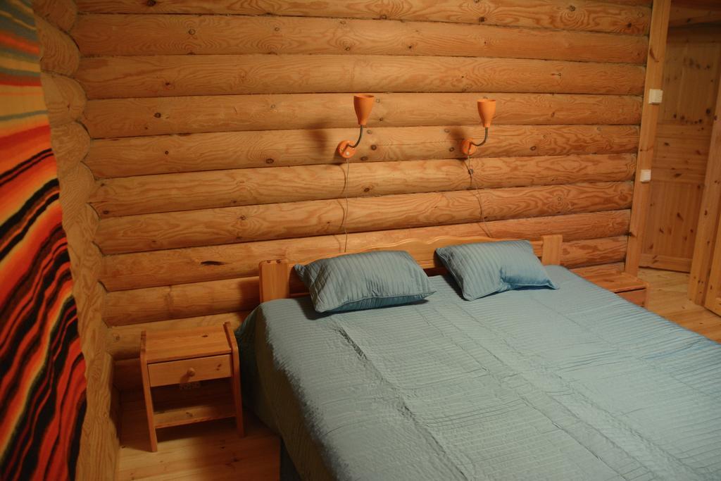 Lomapesae Cottages Pertunmaa Rom bilde