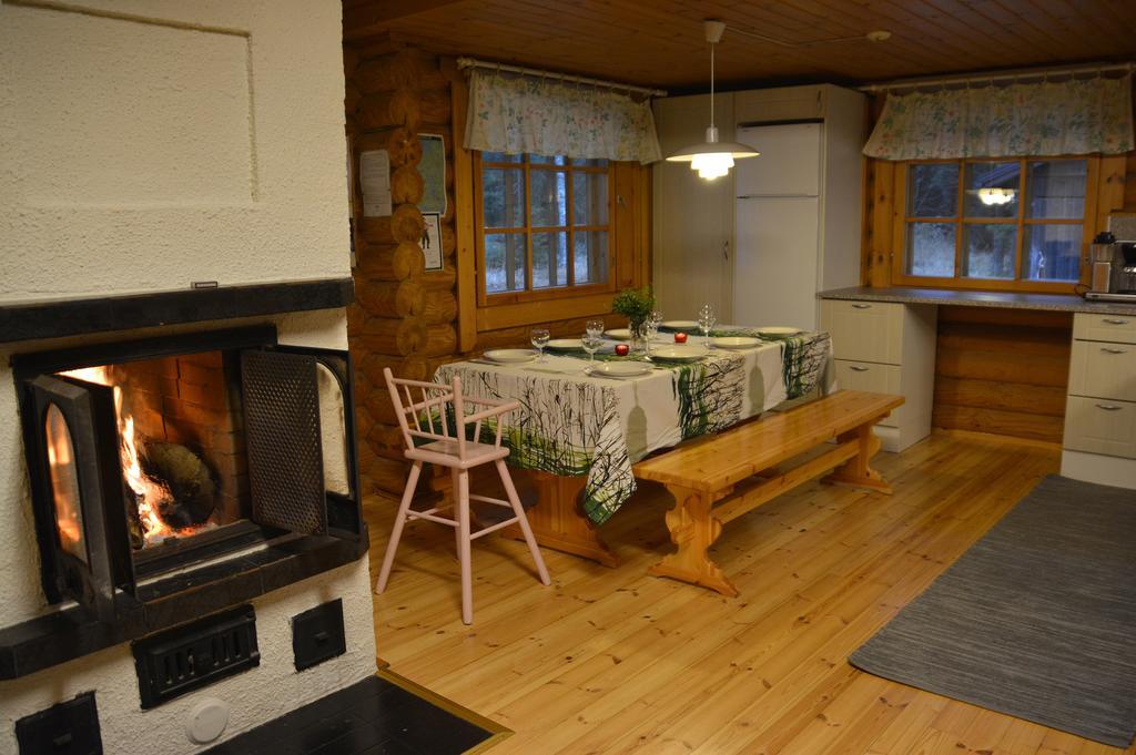 Lomapesae Cottages Pertunmaa Rom bilde