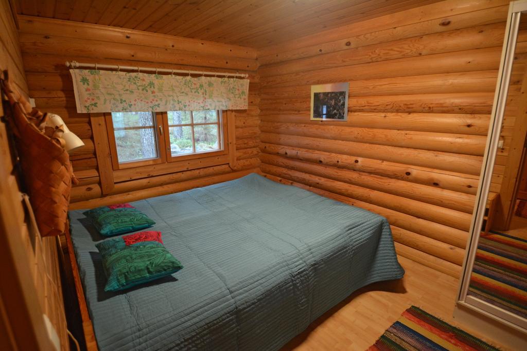 Lomapesae Cottages Pertunmaa Rom bilde
