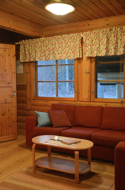 Lomapesae Cottages Pertunmaa Rom bilde